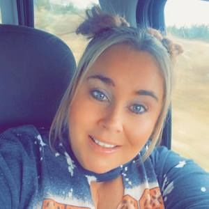 Meet your Posher, Constance